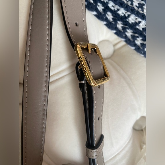 FENDI C’mon Leather Handbag Taupe Dove Gray Full Grain Leather Crossbody - Picture 7 of 8